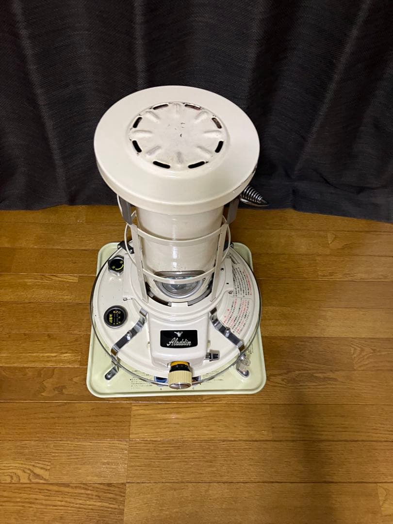 タ*グ様 アラジン ブルーフレーム 石油ストーブ　清掃 動作確認済