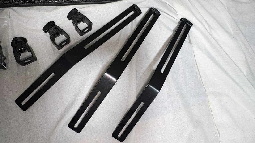 Thule Fairing 555/555B 風切り音低減パーツ　廃盤希少品