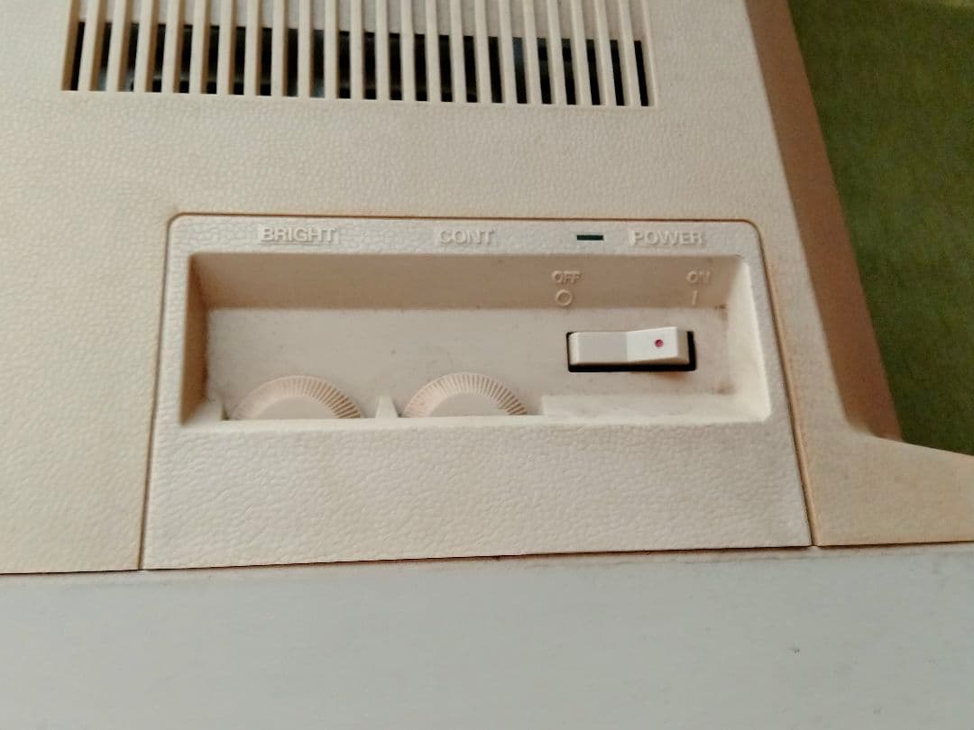 NEC PC-8801mkⅡSR デスクトップ コンピュータ 本体（ジャンク品）