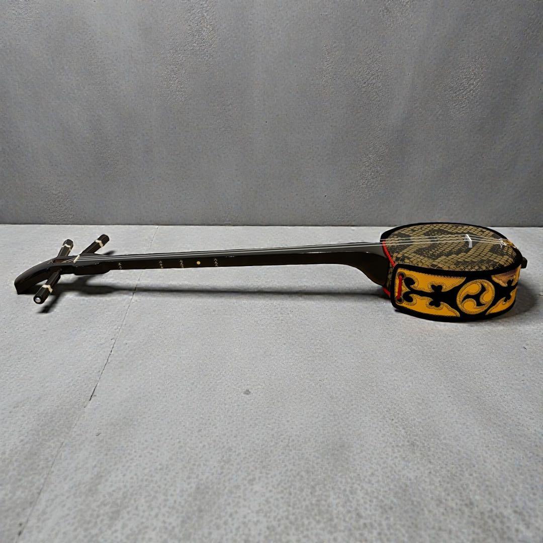 【ほぼ未使用】沖縄三線 工四合 人工皮 入門セット　蛇柄 初心者オススメ 三線