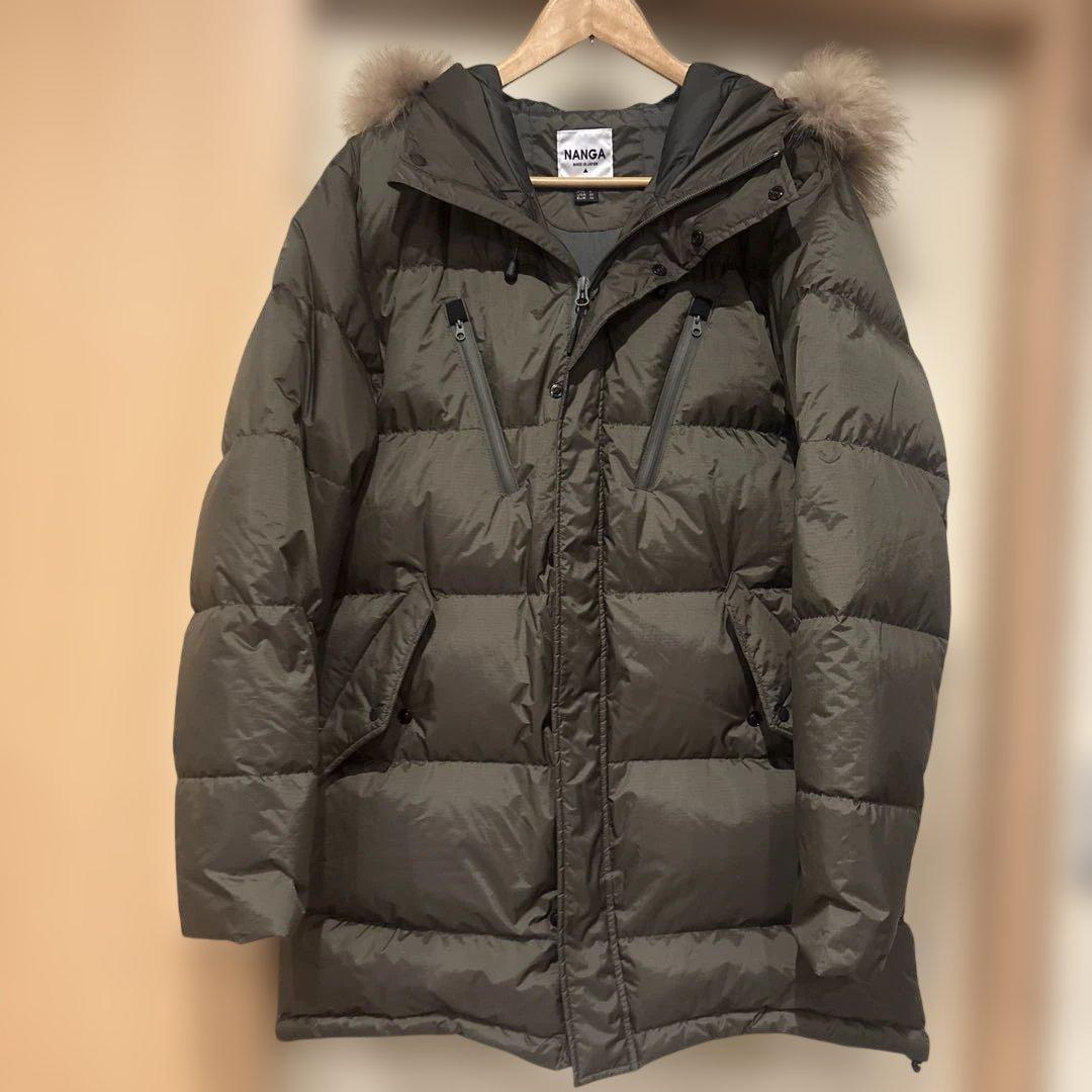 NANGA ファーダウンジャケット オリーブ