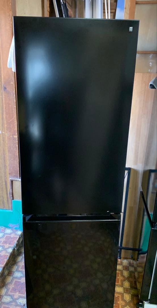 カスタニエダ・ナバロ・ホルヘニトリ　2023年　冷蔵庫　NR-274LBK