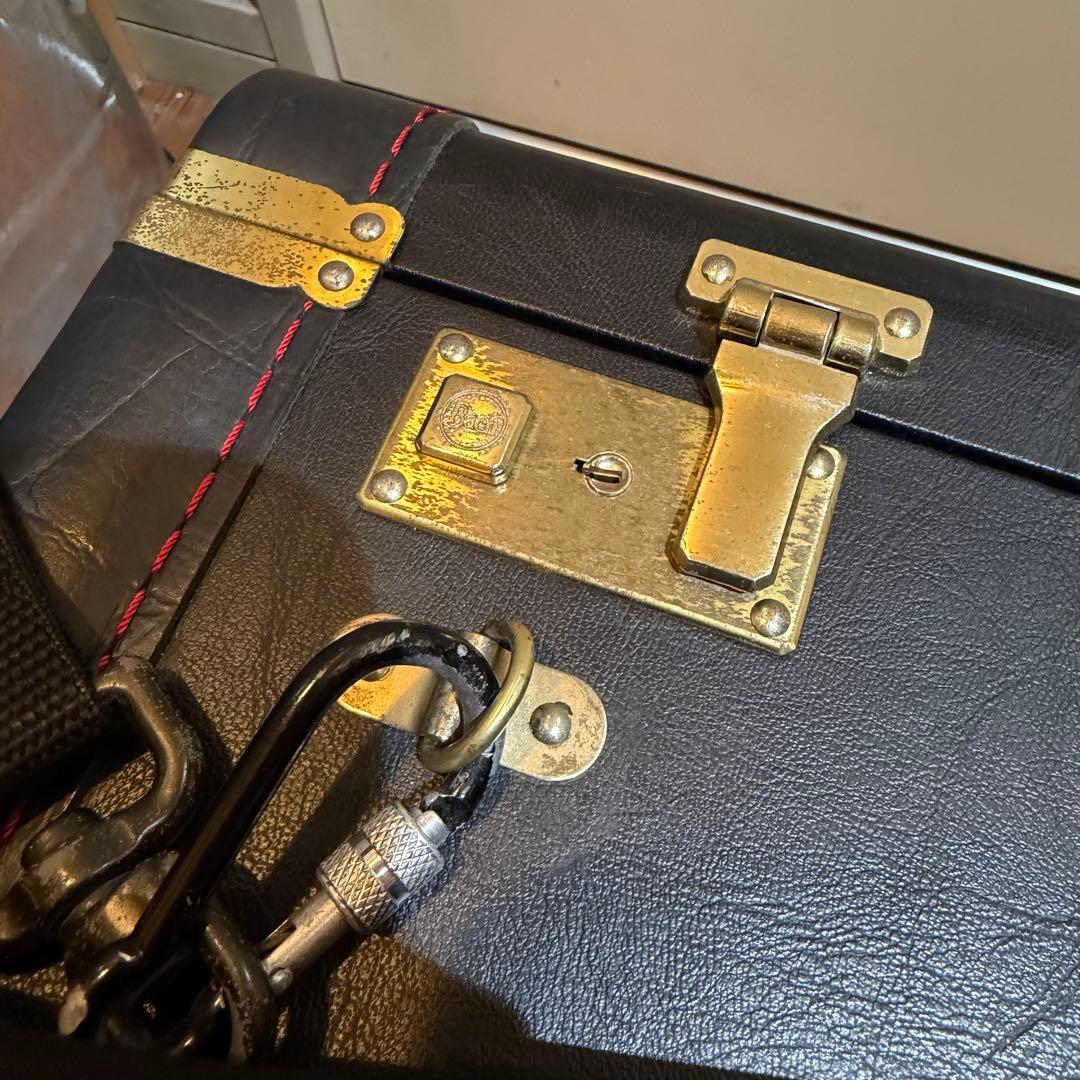 Bach トランペット ハードケース ストラップ付き