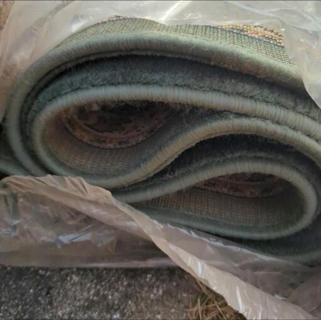 ベルギー(170×230)上質ラグ,絨毯(淡いブルーグレー)