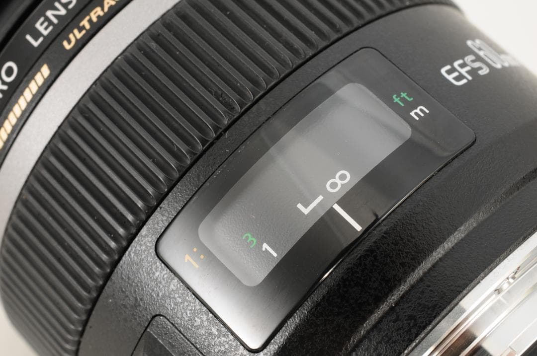 【❄単焦点マクロレンズ❄】 Canon EF-S 60mm F2.8 USM