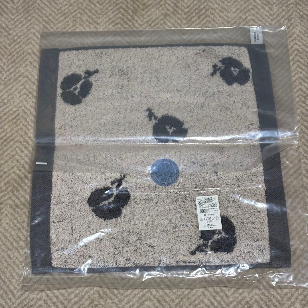 定価 : ¥19,800- ミナペルホネン レインコート 130 ＆タオル