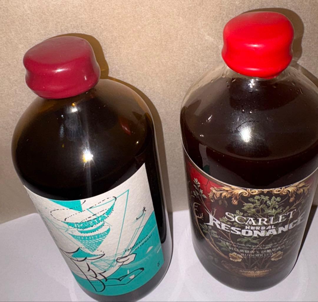 アルケミエ グリーンアブサン、スカーレットサパンアマーロ 辰巳蒸留所×伊勢屋酒造