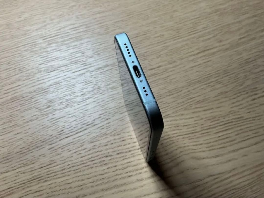 新品画面フィルム付き【超美品】iPhone 15 ブルー 256GB