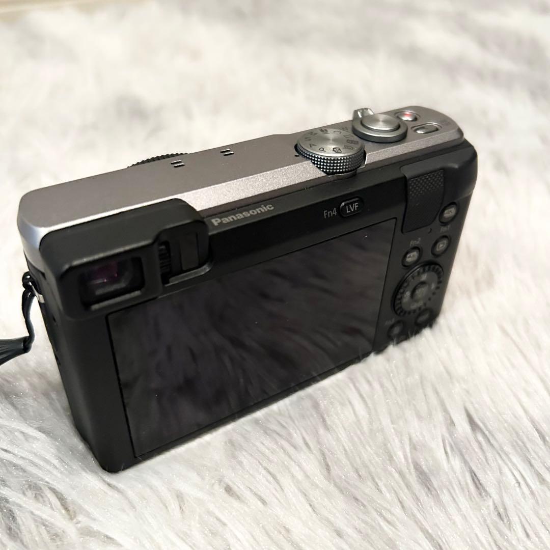 【極美品】 Panasonic LUMIX DMC-TZ85 デジカメ