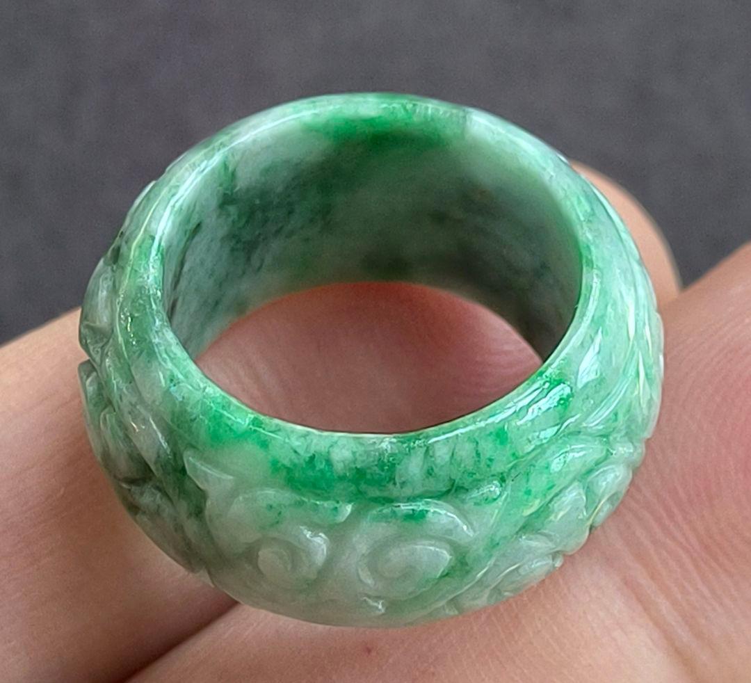 あ〜きゃん♬ 【日本鑑別書付】ミャンマー産本翡翠の貴妃バングルとリング2点