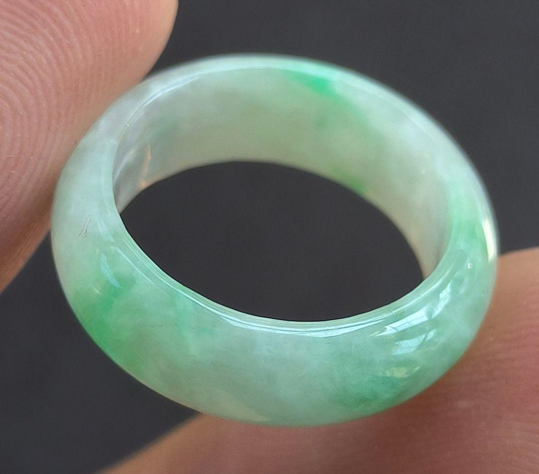 あ〜きゃん♬ 【日本鑑別書付】ミャンマー産本翡翠の貴妃バングルとリング2点