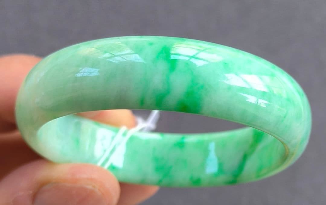 あ〜きゃん♬ 【日本鑑別書付】ミャンマー産本翡翠の貴妃バングルとリング2点