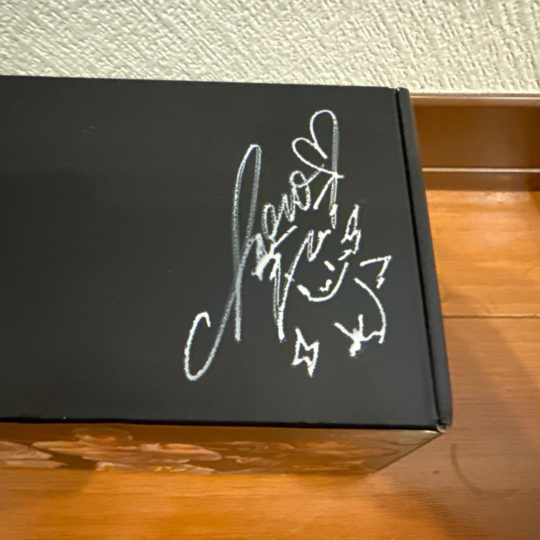 ももちょこ本人直筆サイン入り　ストリートファイター 25周年記念ボックス