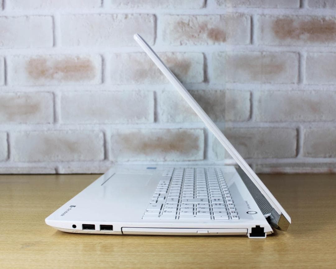 ✨第8世代 CPU✨SSD搭載 オフィス付き Windows11 ノートパソコン