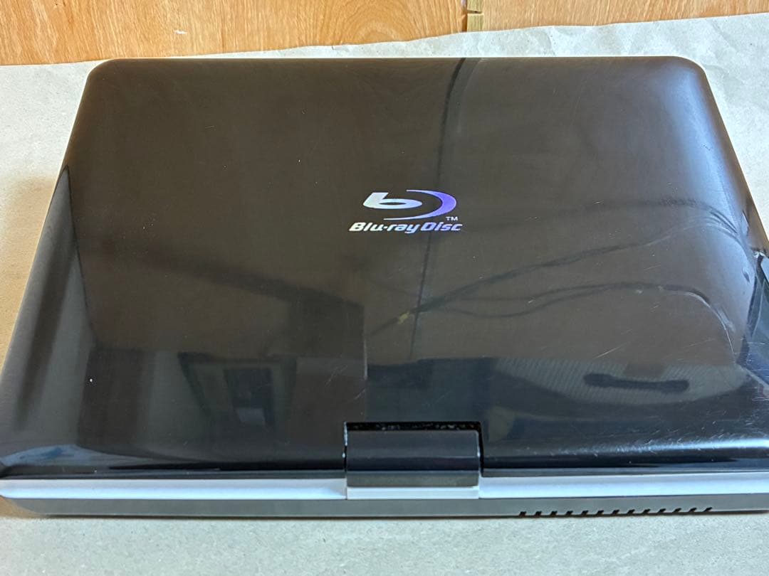 AVOX ポータブルBlu-rayDVDプレーヤー APBDーF1050HK