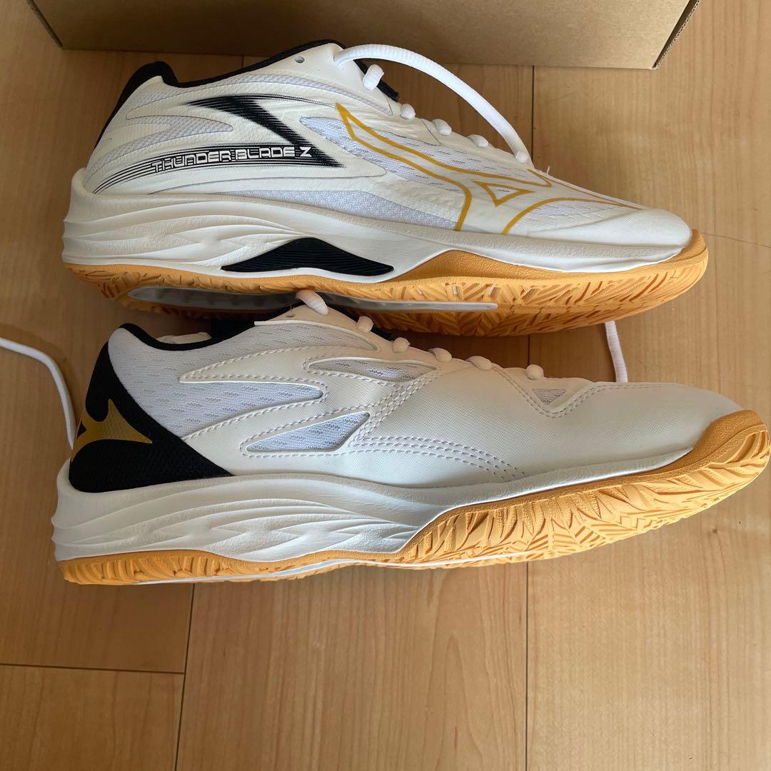 Mizuno THUNDER BLADE バレーボールシューズ 24.5