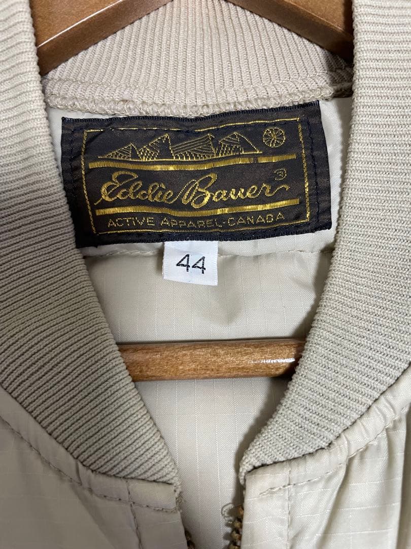 Eddie Bauerダウンベスト