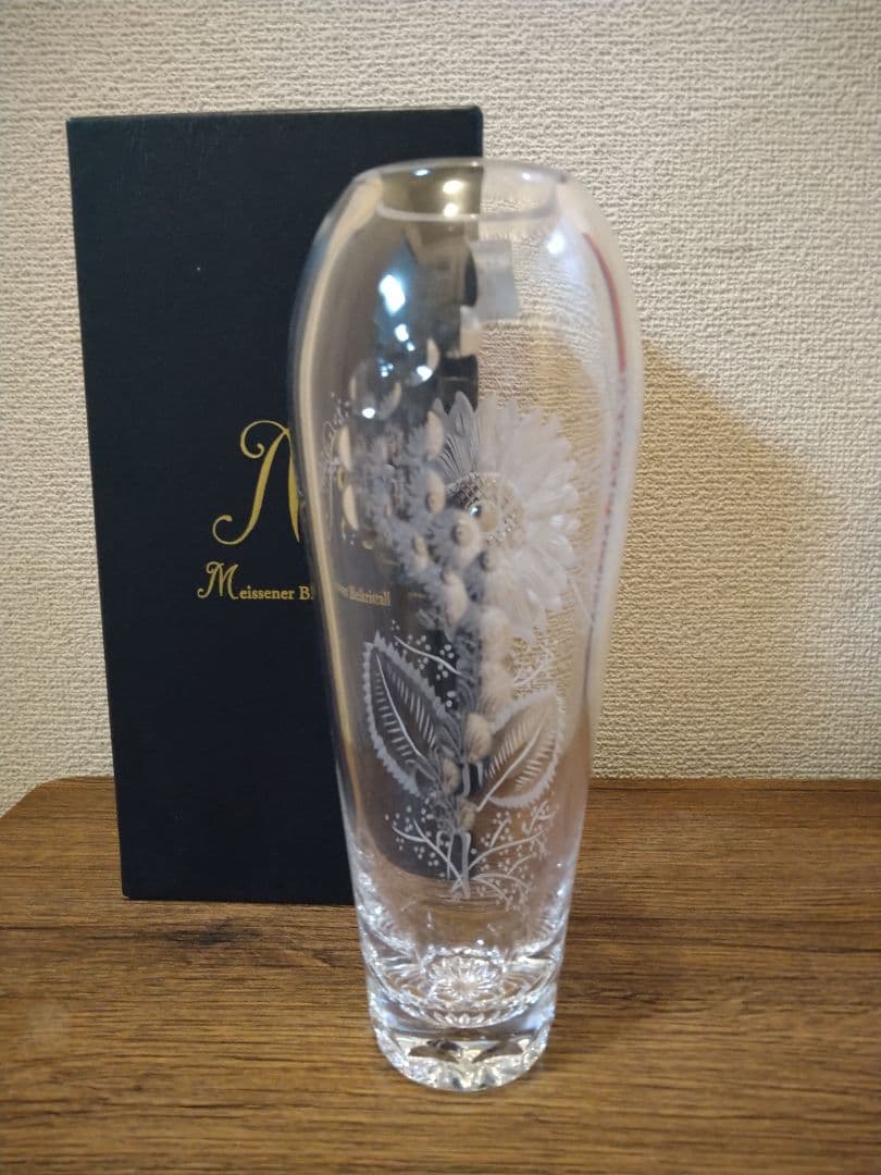 マイセンクリスタルの花瓶 ひまわり柄