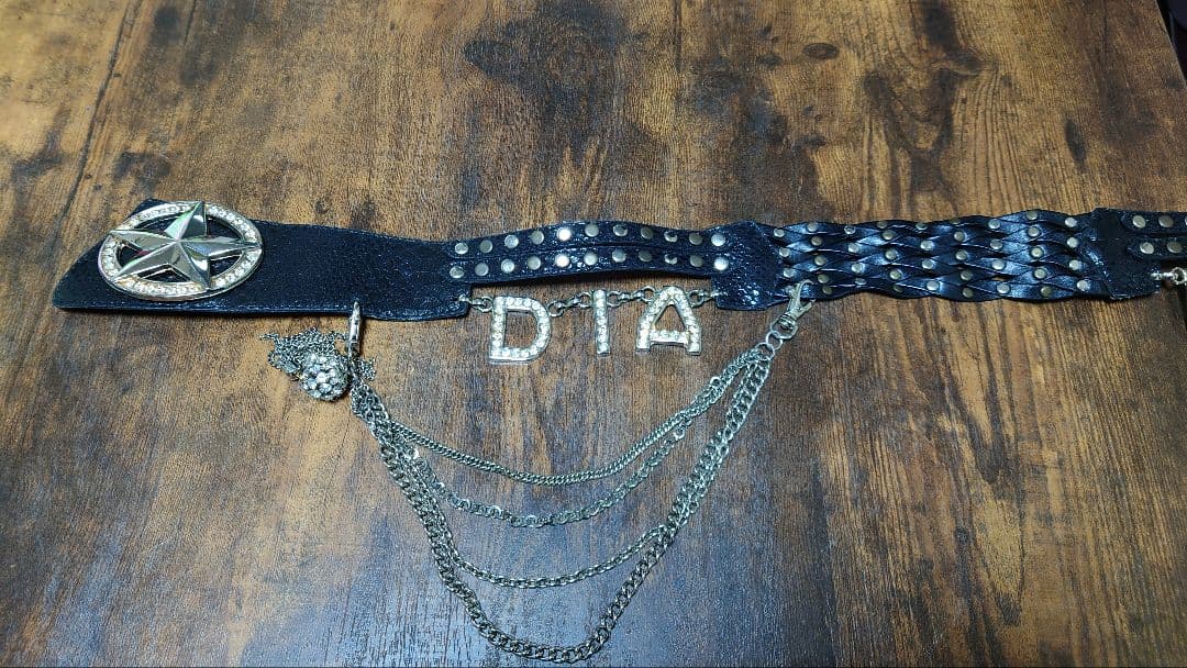 d.i.a　スタッズ付きレザーベルト