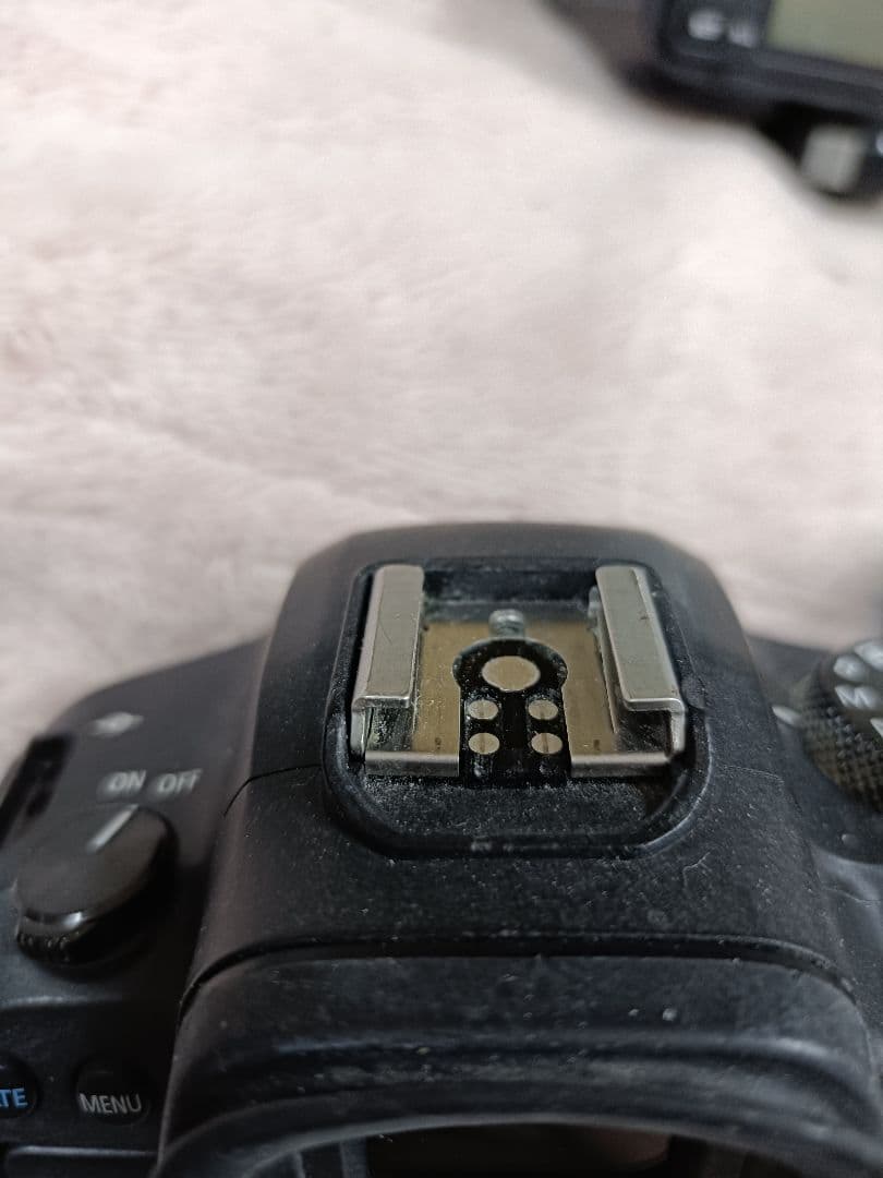 Canon EOS R6 ミラーレスカメラ本体