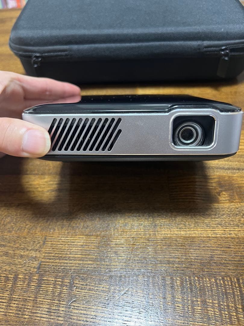 完備品　カベーニPRO2 モバイル プロジェクター