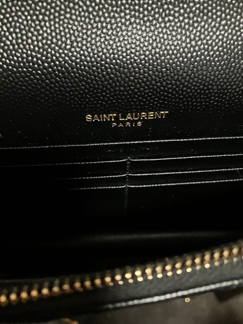 未使用イヴサンローラン チェーンウォレット長財布キャビアスキンゴールドロゴ金具黒