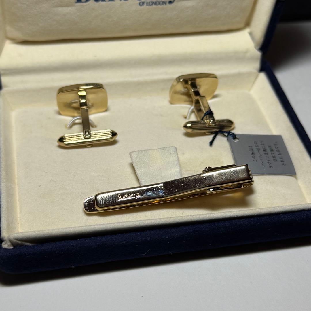 タグ付き未使用 バーバリー ネクタイピン カフス 3点セット ケース付 チェック