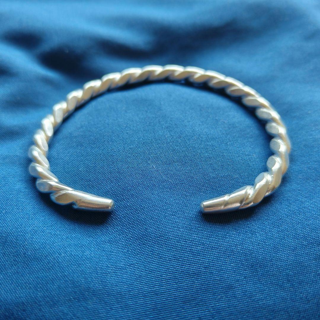 ぺー【現地買付】カレンシルバー バングル/シンプル/高純度