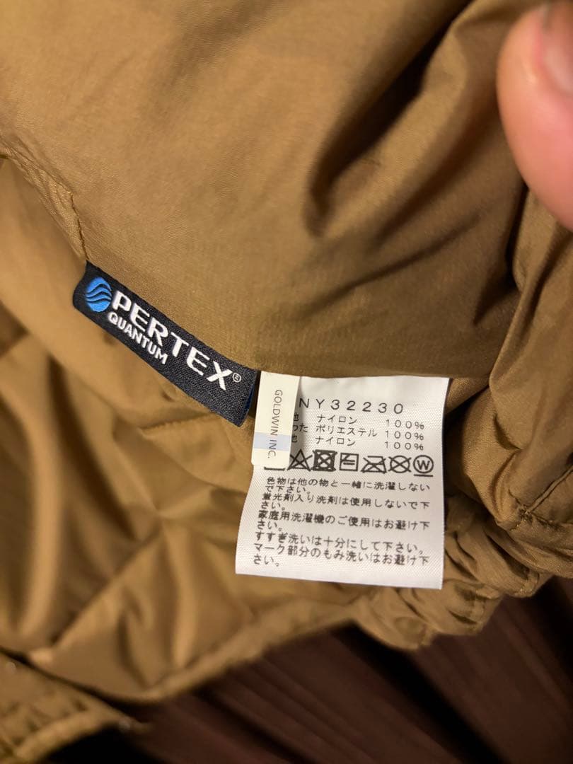 THE NORTH FACE ダウンベスト XL 軽量 ベージュ 新品同様！