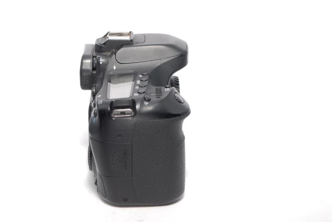 ✨Canon EOS 80D✨高性能モデル✨高速AF＆手ぶれ補正✨一眼レフカメラ