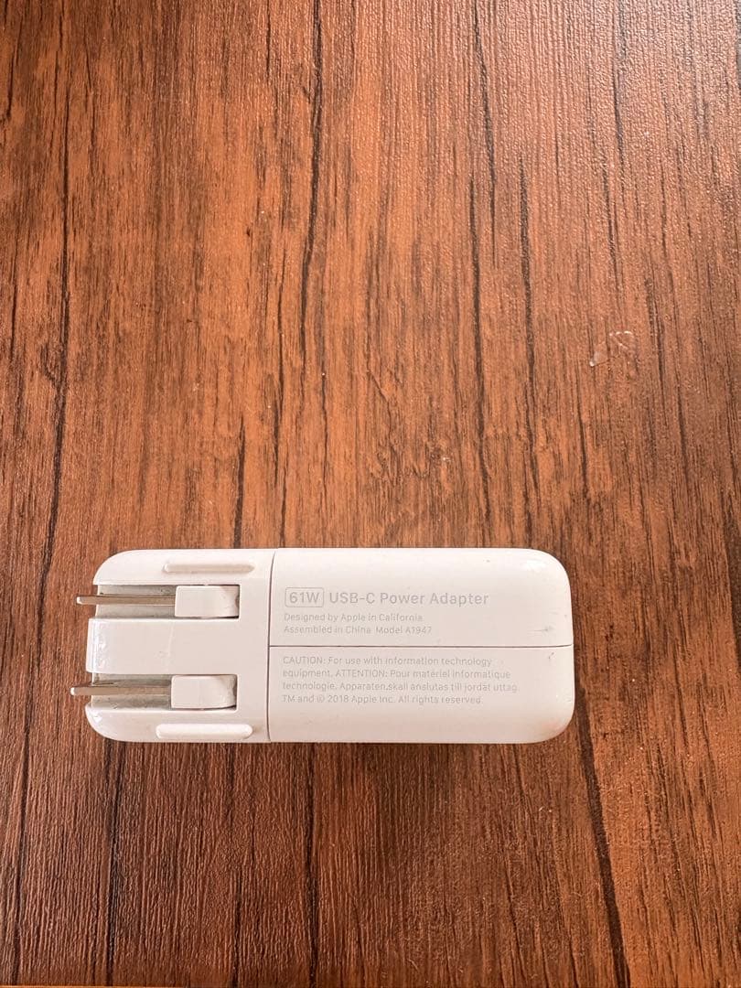 MacBookPro 2018 Touch Bar 8GBメモリ 500GB