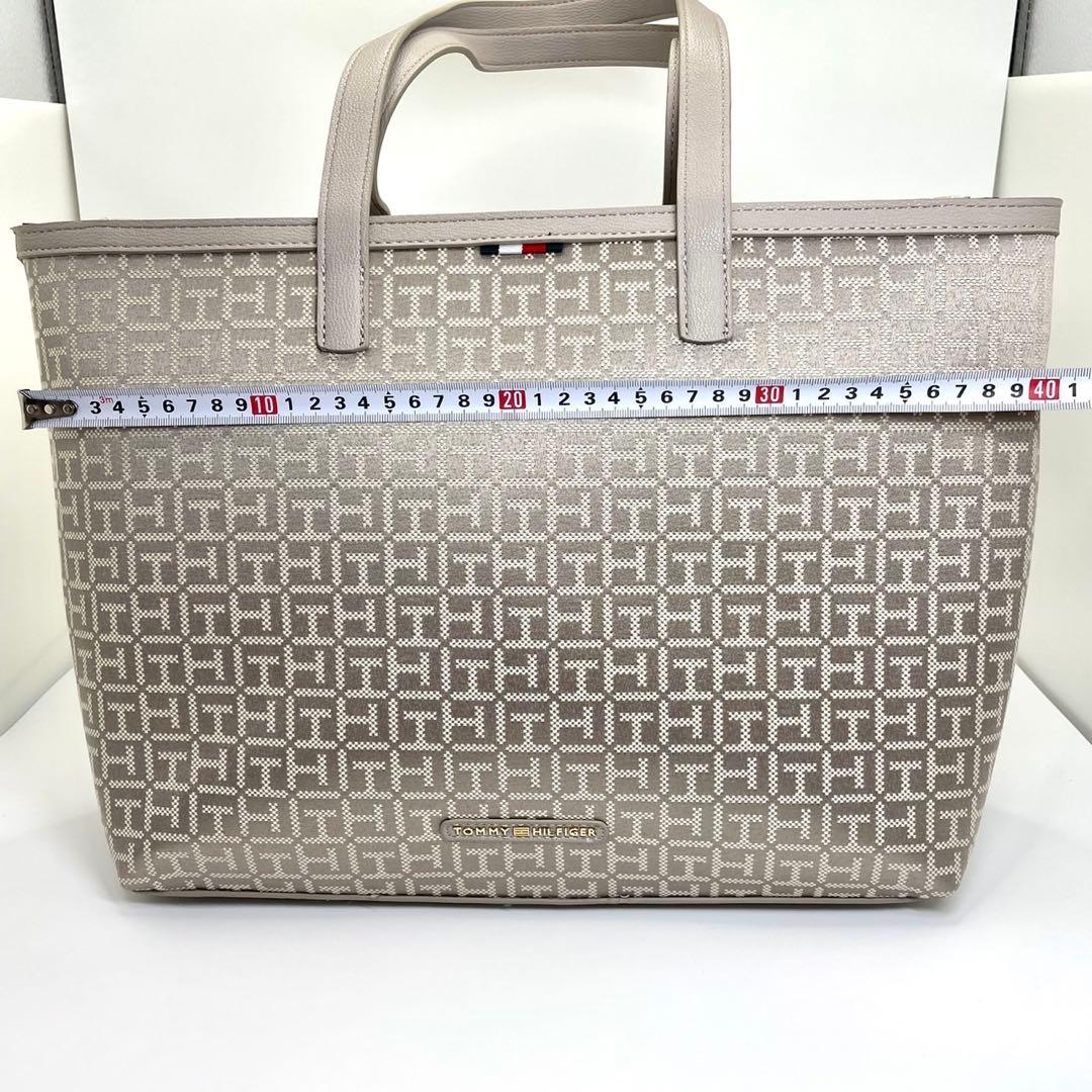 ☆新品☆  トートバッグ ☆ビジネスバッグ★グレージュ