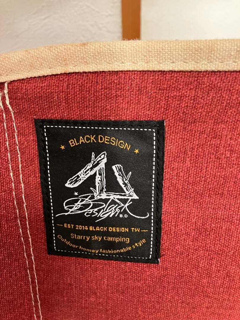 BLACK DESIGN ウッドチェアロー レッド