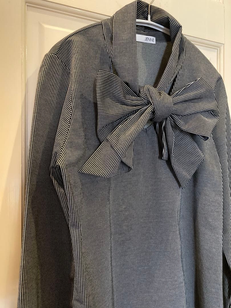 JENNE ジェンヌ　日本製ブラウス見えカットソー リボン