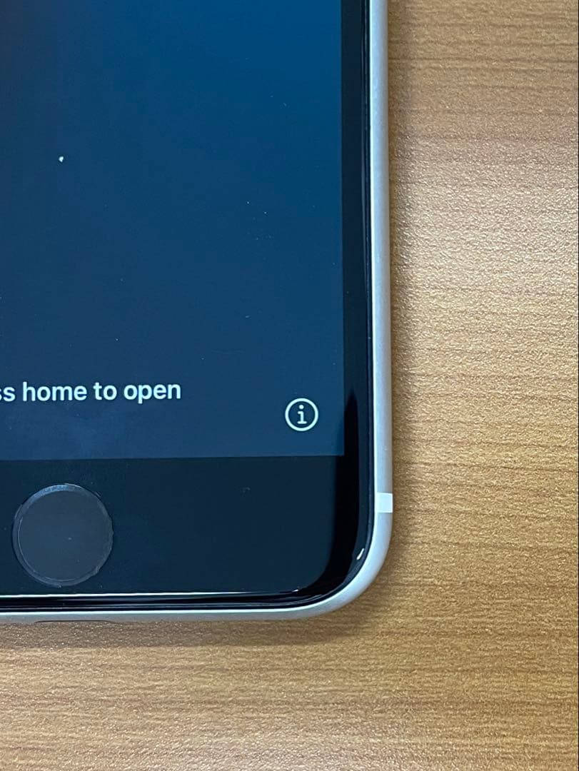 動作確認済み iPhone SE 第2世代 128GB ID L0052