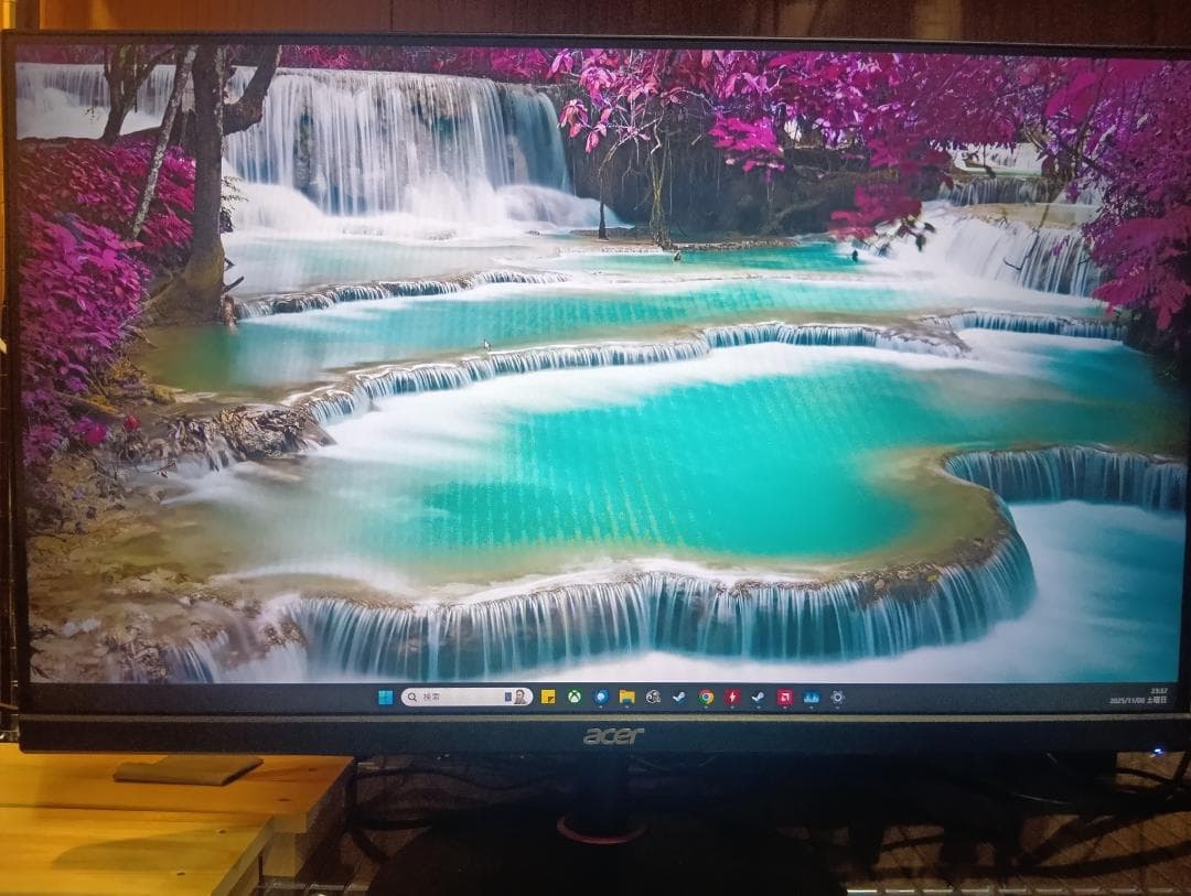 Acer モニター　23.8インチ　180hz　高さ調整、スピーカー有り