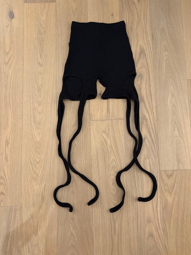 22日まで ショートパンツ　ブラック OTTOLINGER ottolinger