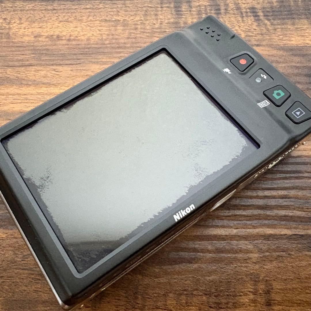 【動作品】Nikon COOLPIX S6100 コンデジ CCD