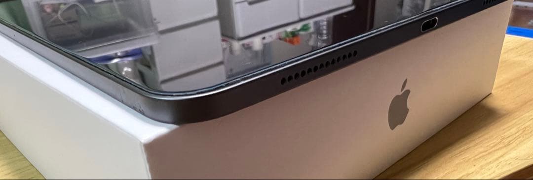 クーApple iPad Pro スペースグレー 本体　第二世代128gb