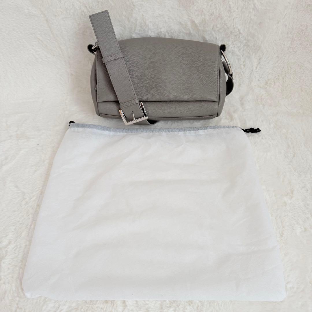 美品✨ビアズリー　レザーボディバッグ　トープ　ショルダーバッグ　2WAY 完売品