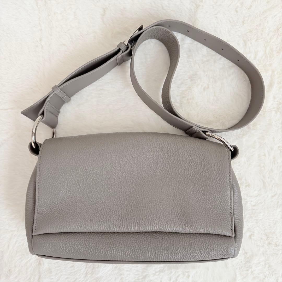 美品✨ビアズリー　レザーボディバッグ　トープ　ショルダーバッグ　2WAY 完売品