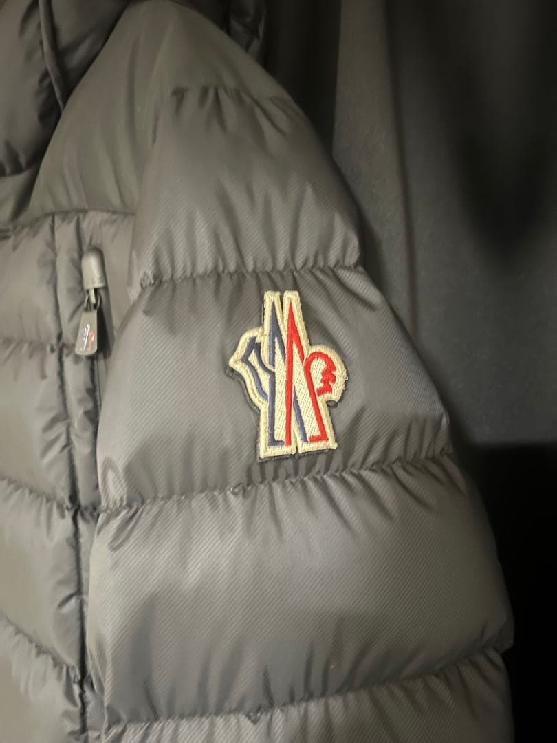 moncler GRENOBLE camurac カムラック　ダウン