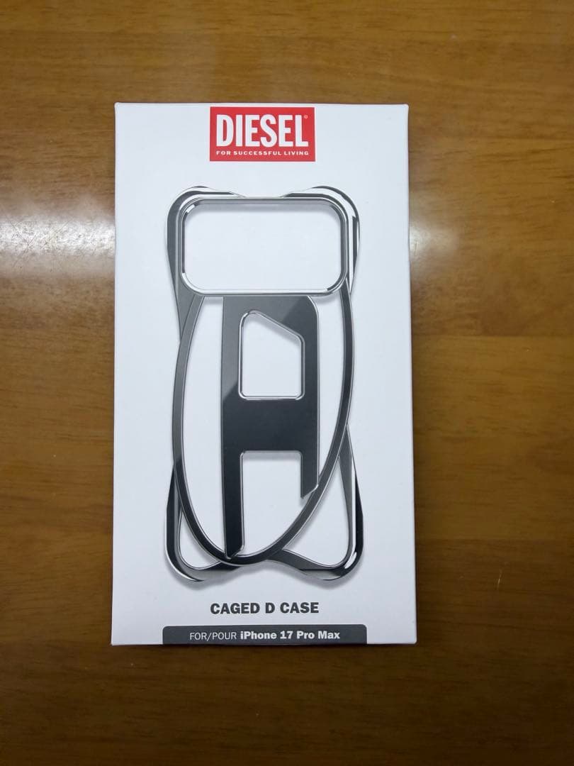 DIESEL iPhone17proMAXケース