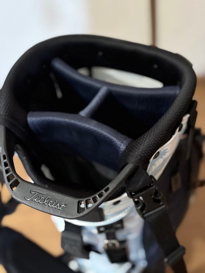 美品限定カラーハワイ　タイトリス　スタンドバッグ プレーヤーズ4 ブネイビー