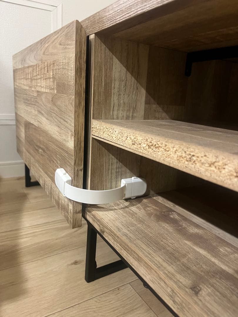 【チャイルドロック付】Lowya 180cm幅 フラットデザイン テレビボード