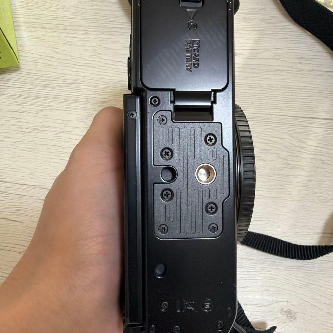 Nikon Zf ミラーレス一眼カメラ ブラック
