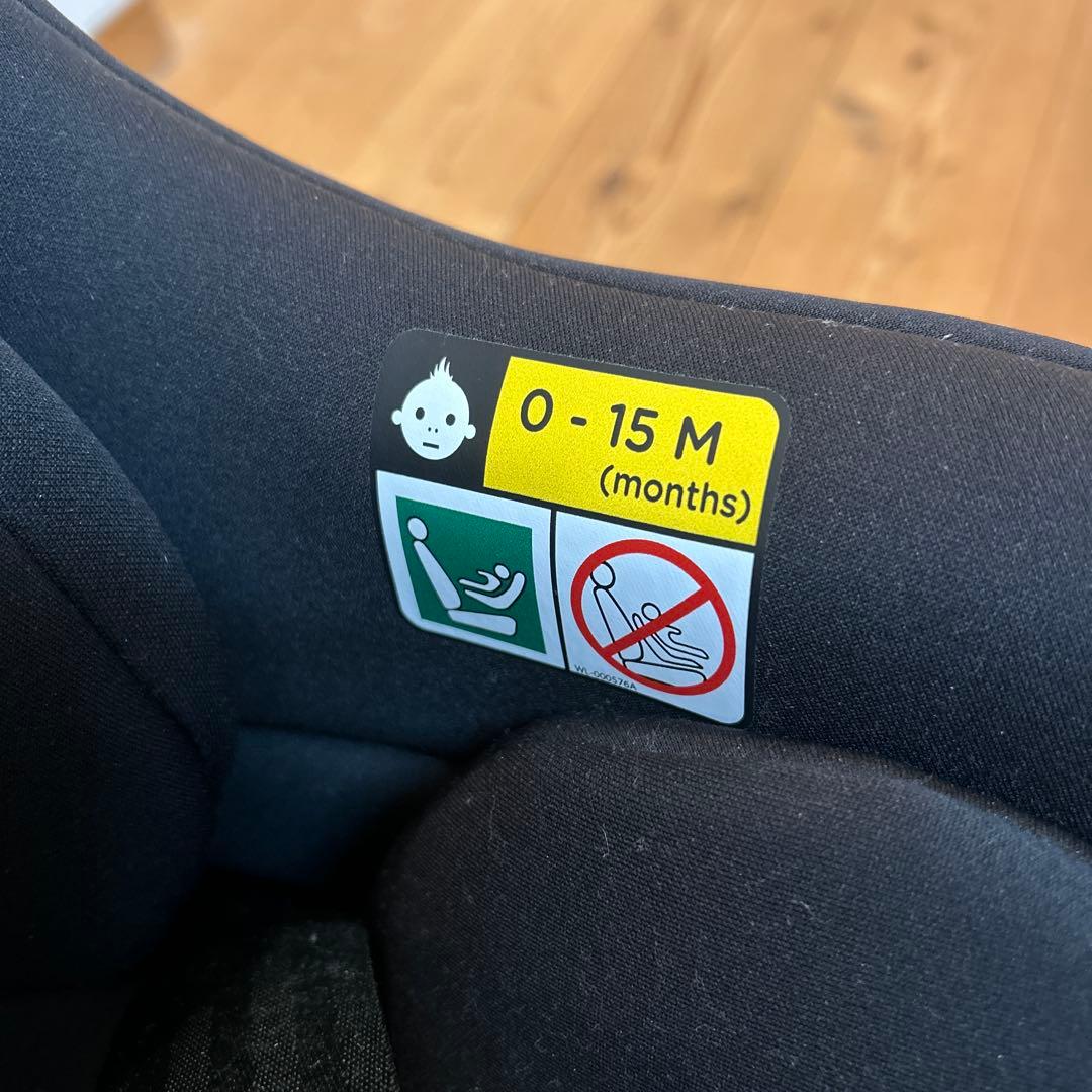 Joie Steadi R129 ブラック チャイルドシート