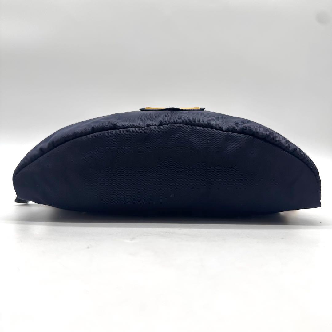 ✨極美品・ギャランティ付✨プラダ チェーンウエストバッグ 三角ロゴ ナイロン