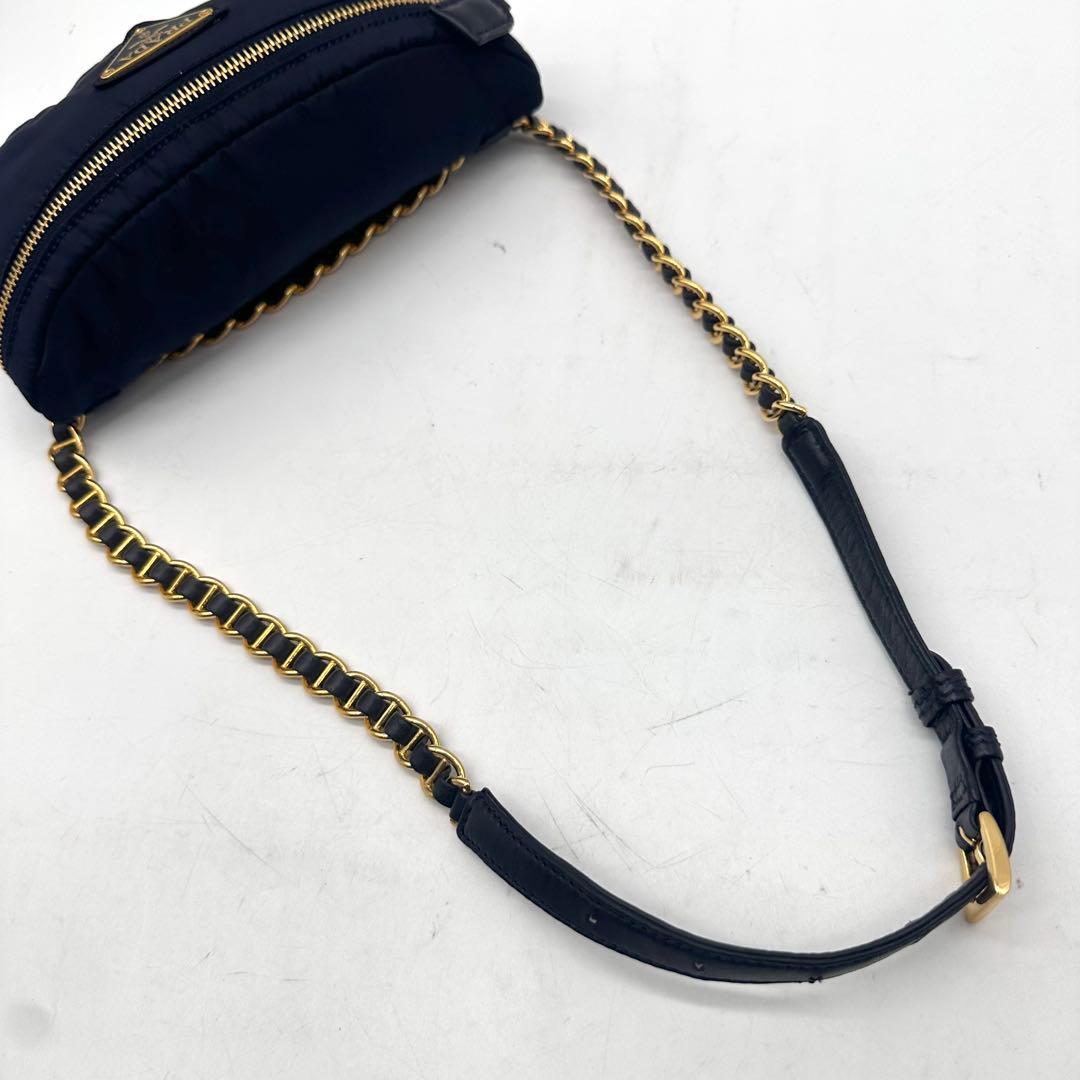 ✨極美品・ギャランティ付✨プラダ チェーンウエストバッグ 三角ロゴ ナイロン