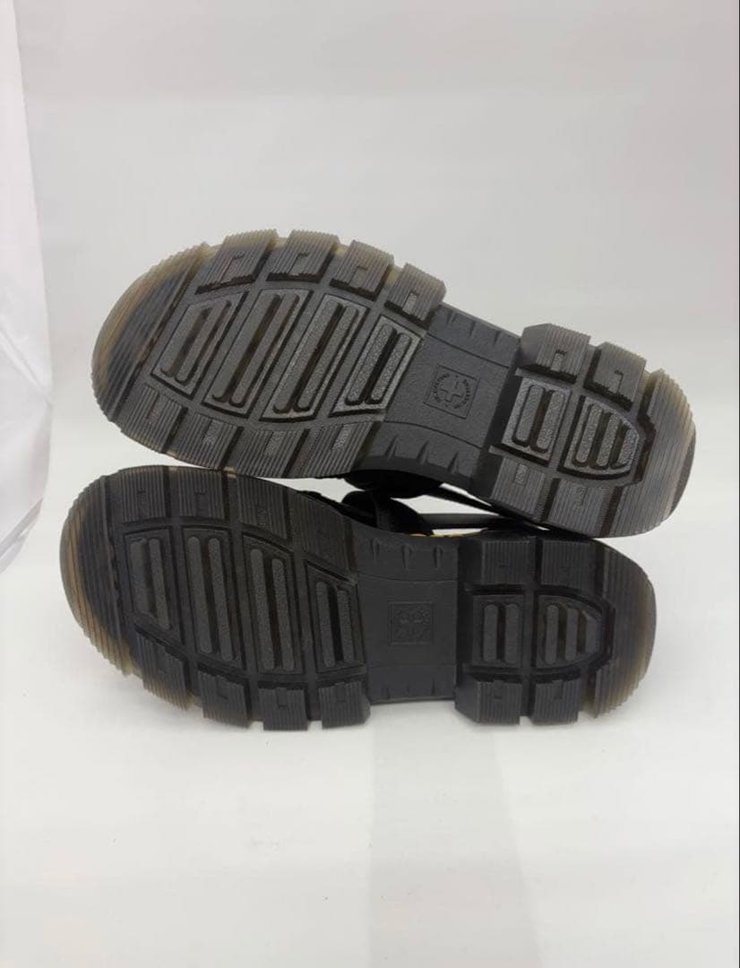 Dr.Martens ドクターマーチン　PEARSON マルチストラップサンダル